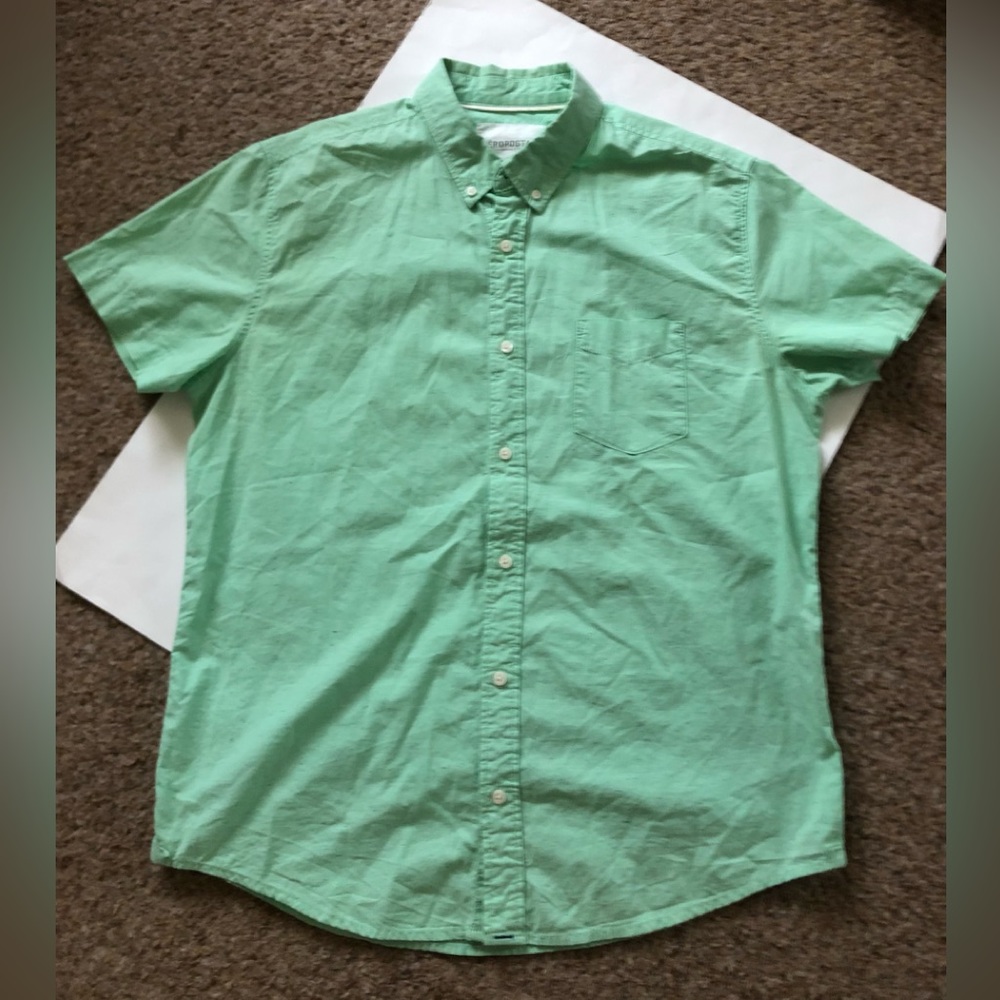 Aeropostale Men’s Short Sleeves Buttoned Down Shirt
